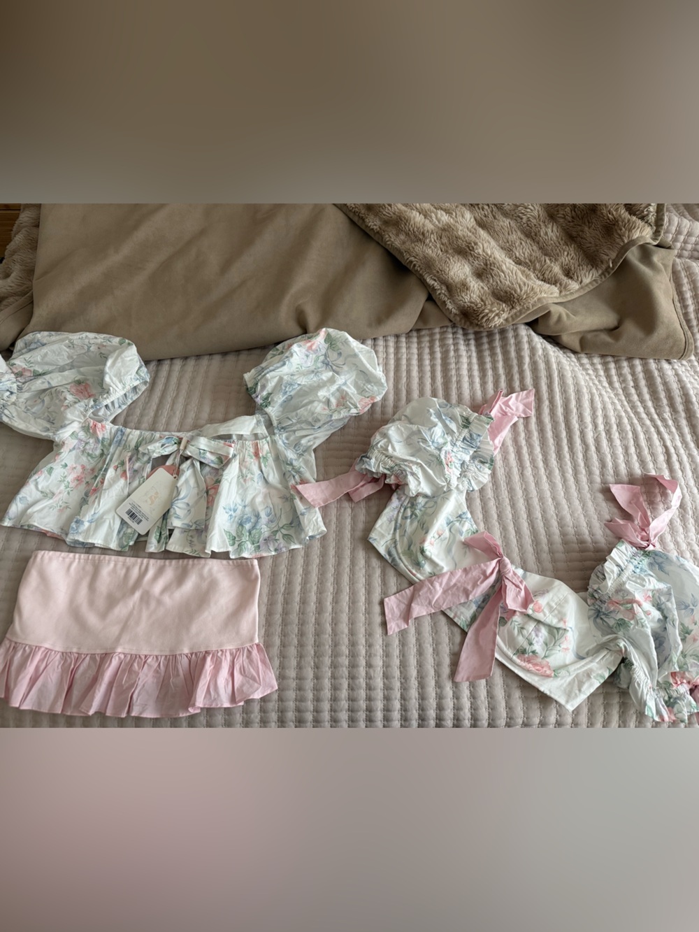 NWT Selkie Picnic 4 Piece Set - Mrs Darcy - Picture 3 of 5
